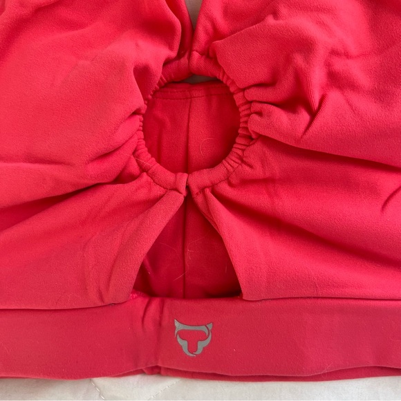 TomTiger High Impact Women’s Padded Sports Bra size small - Picture 3 of 3